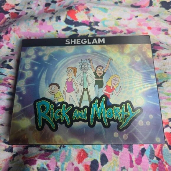 Rick and Morty The Meaning(Lessness) Of Life 12 Shade Eyeshadow Palette - Picture 5 of 7